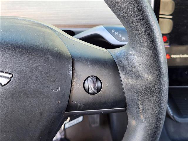 Used 2023 Tesla Model Y Long Range image 11