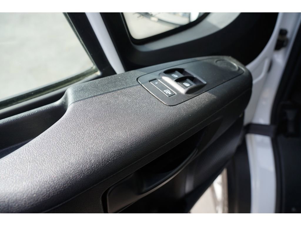 Used 2023 RAM ProMaster 2500 image 17