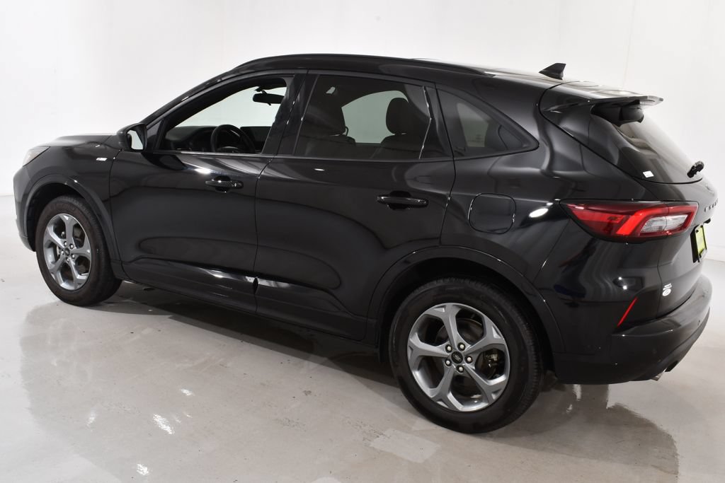 Used 2024 Ford Escape ST-Line w/ Tech Pack #1 AWD/4WD image 15
