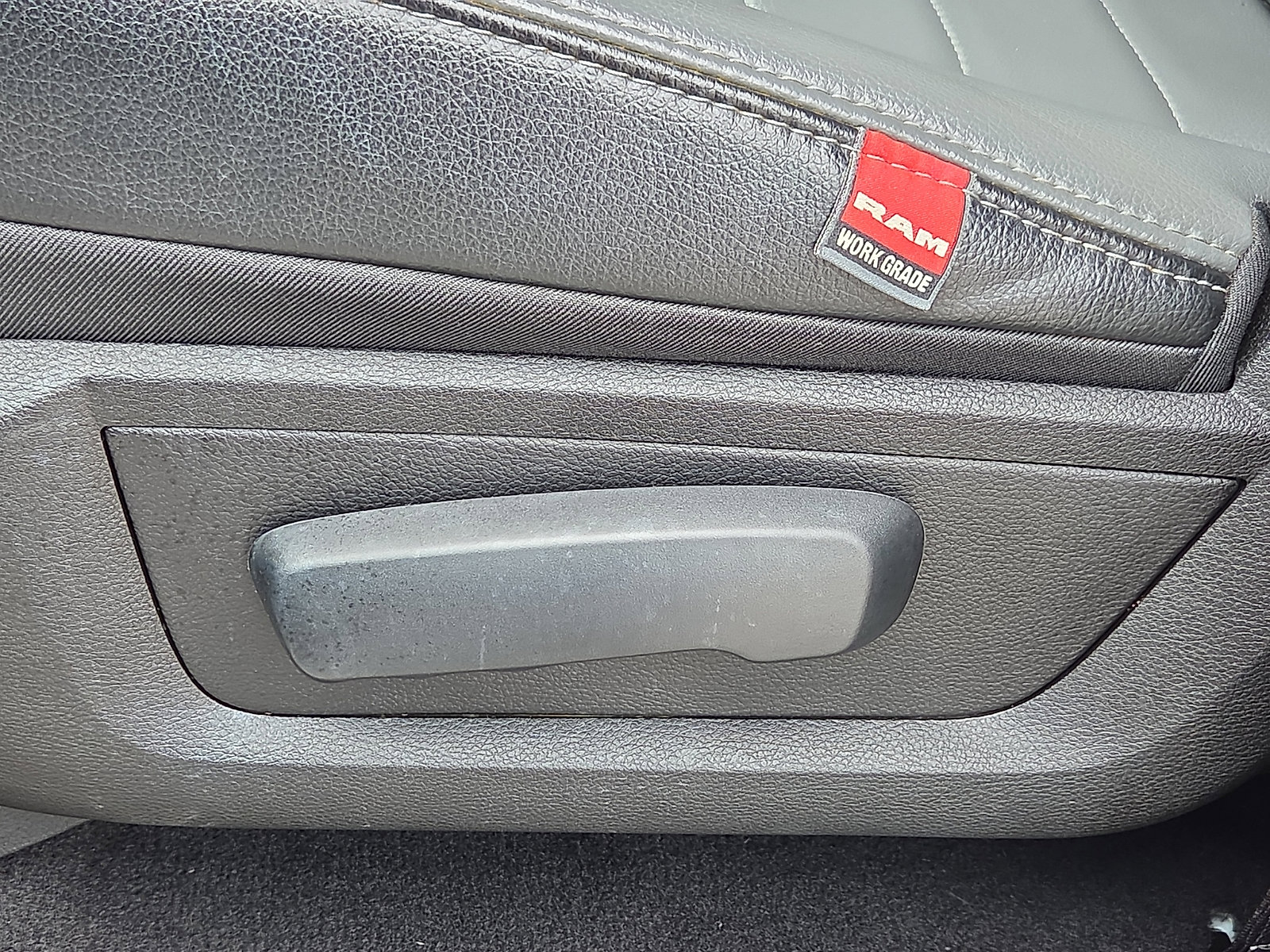Used 2023 RAM 1500 Tradesman AWD/4WD image 14