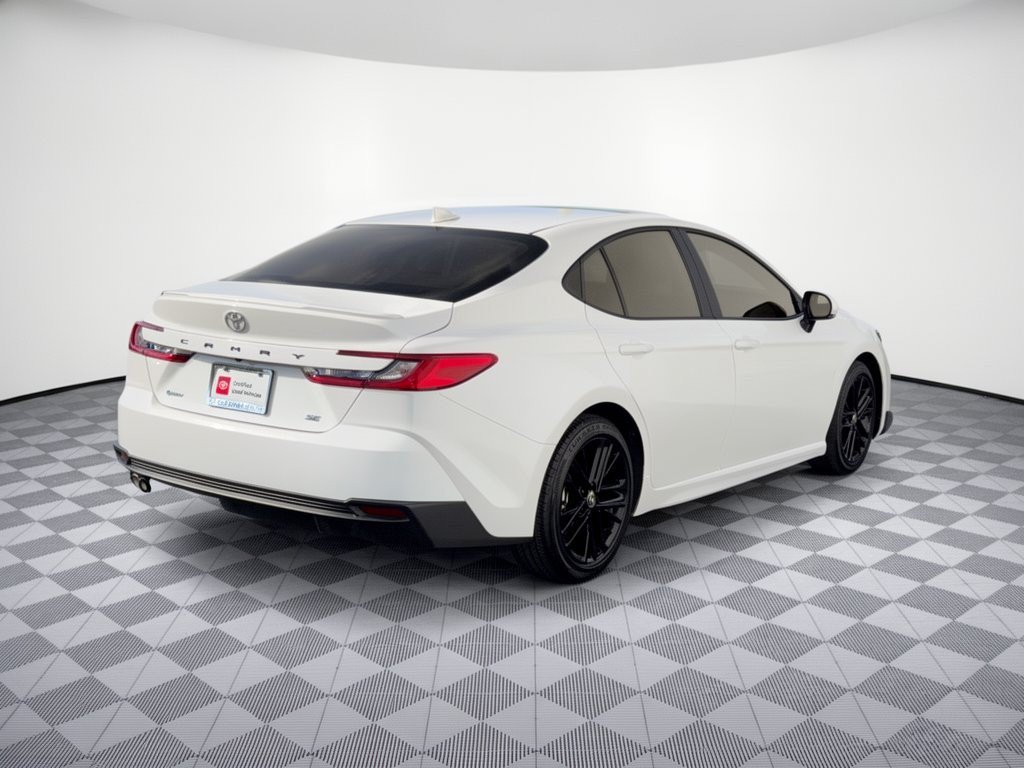Used 2025 Toyota Camry SE w/ Convenience Package FWD image 9