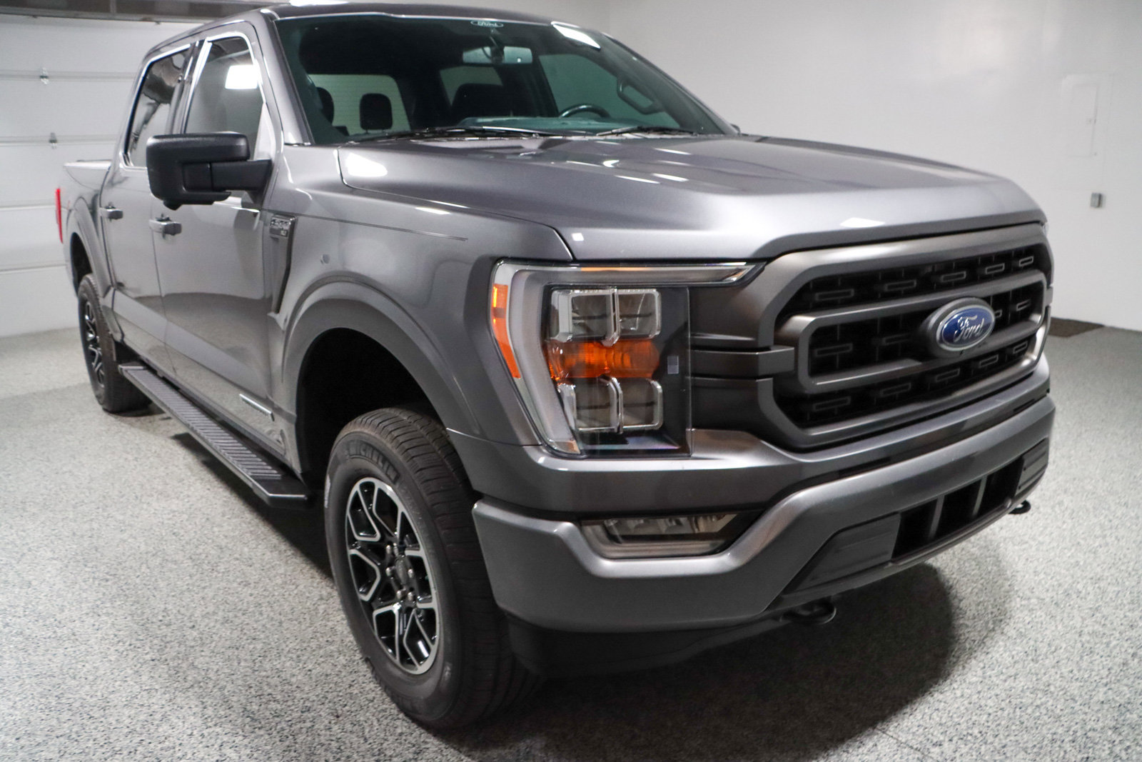 Used 2021 Ford F150 XLT w/ Equipment Group 302A High AWD/4WD image 5