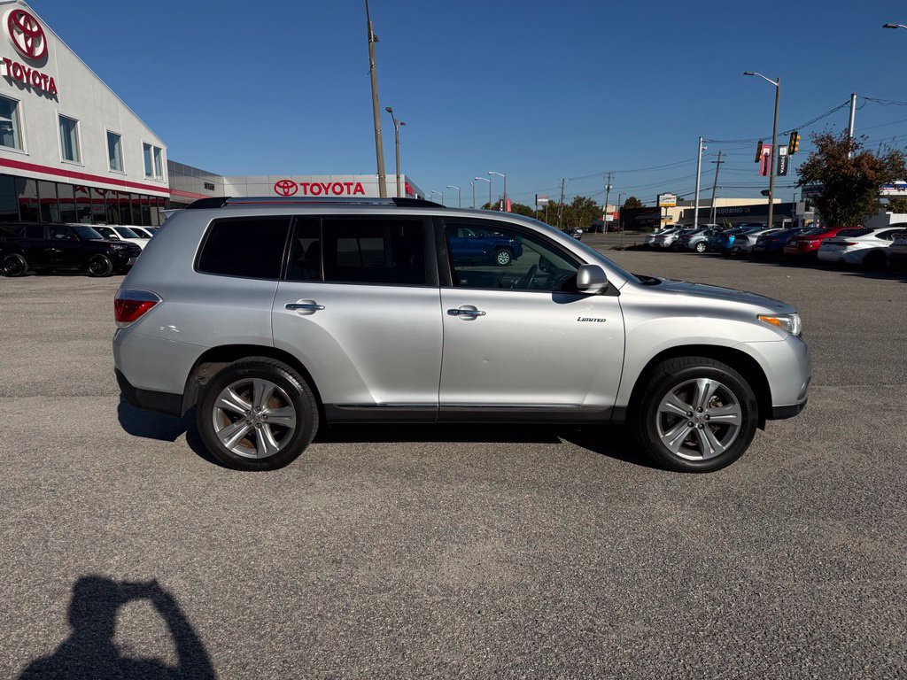 Used 2013 Toyota Highlander Limited AWD/4WD image 5