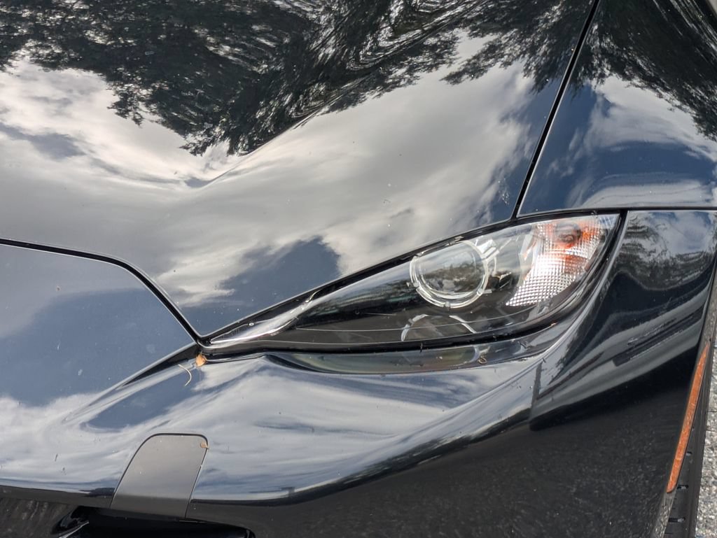 Used 2020 MAZDA MX-5 Miata RF Grand Touring RWD image 9