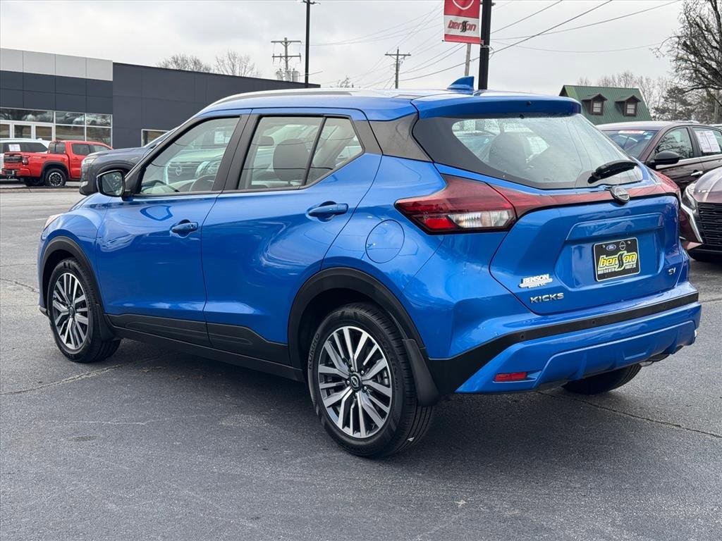 Certified 2024 Nissan Kicks SV image 5