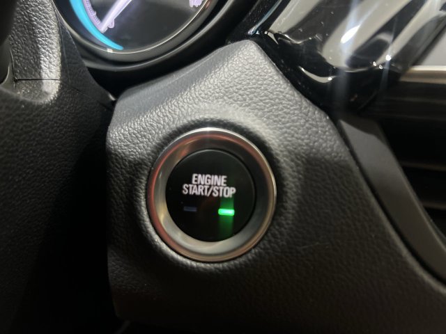 Certified 2017 Buick Envision Essence FWD image 16