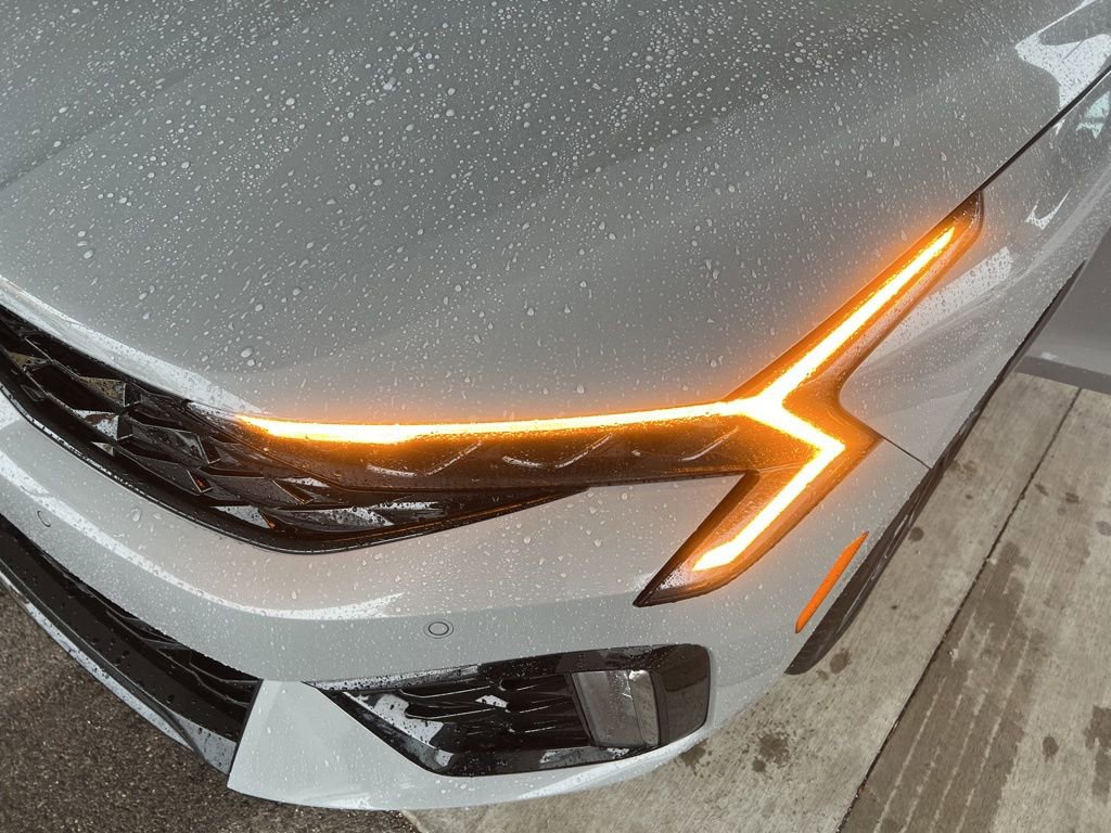 Used 2025 Kia K5 GT-Line w/ GT-Line Premium Package image 29