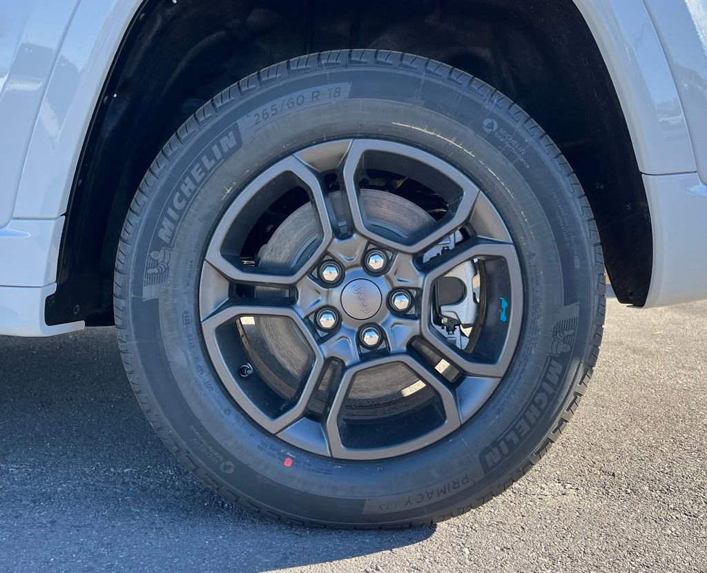 New 2025 Jeep Grand Cherokee Limited 4xe image 36