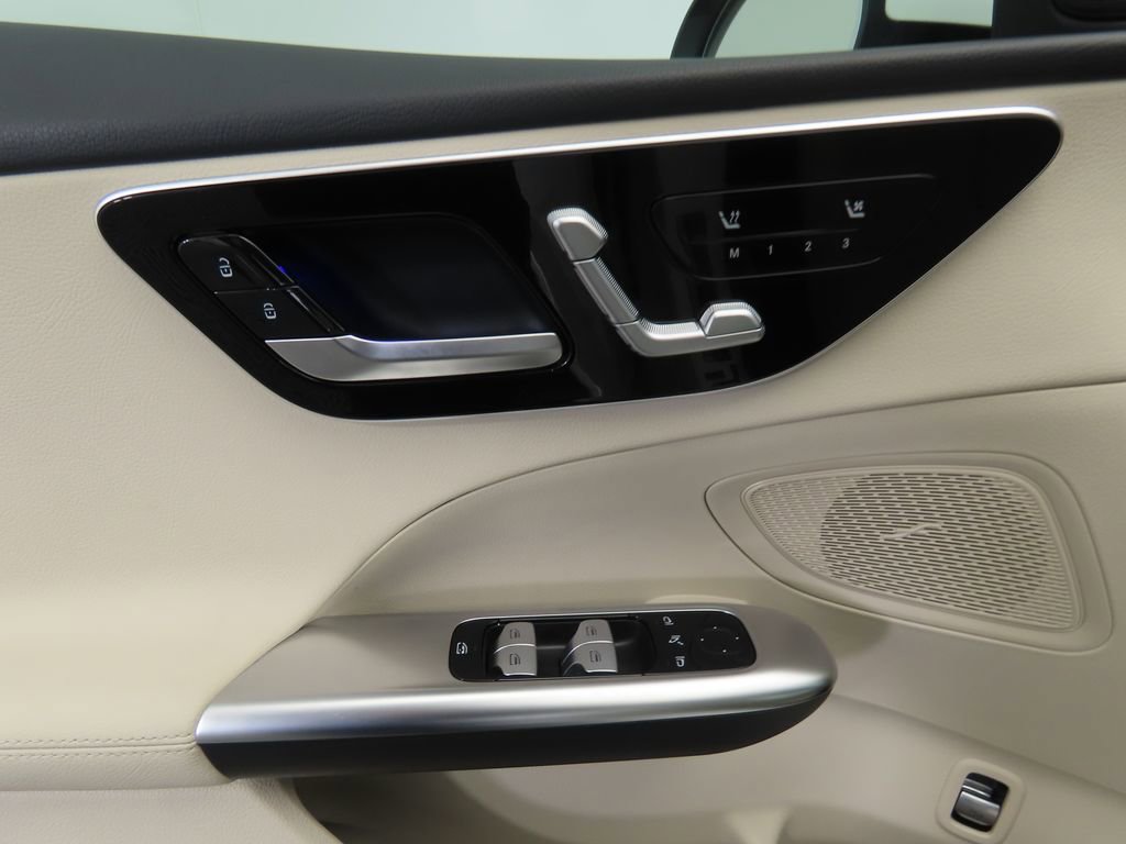 Certified 2025 Mercedes-Benz C 300 Sedan image 21