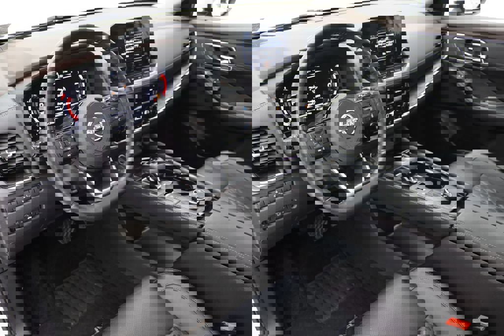 Used 2023 Nissan Rogue Platinum w/ Platinum Premium Package image 15