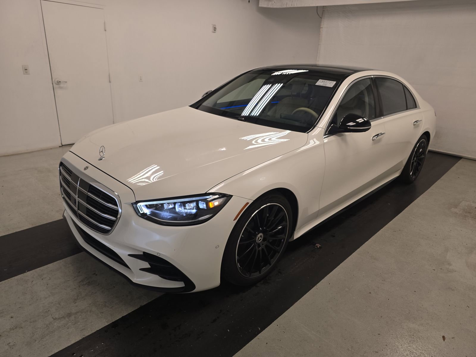 Used 2022 Mercedes-Benz S 580 4MATIC Sedan image 2
