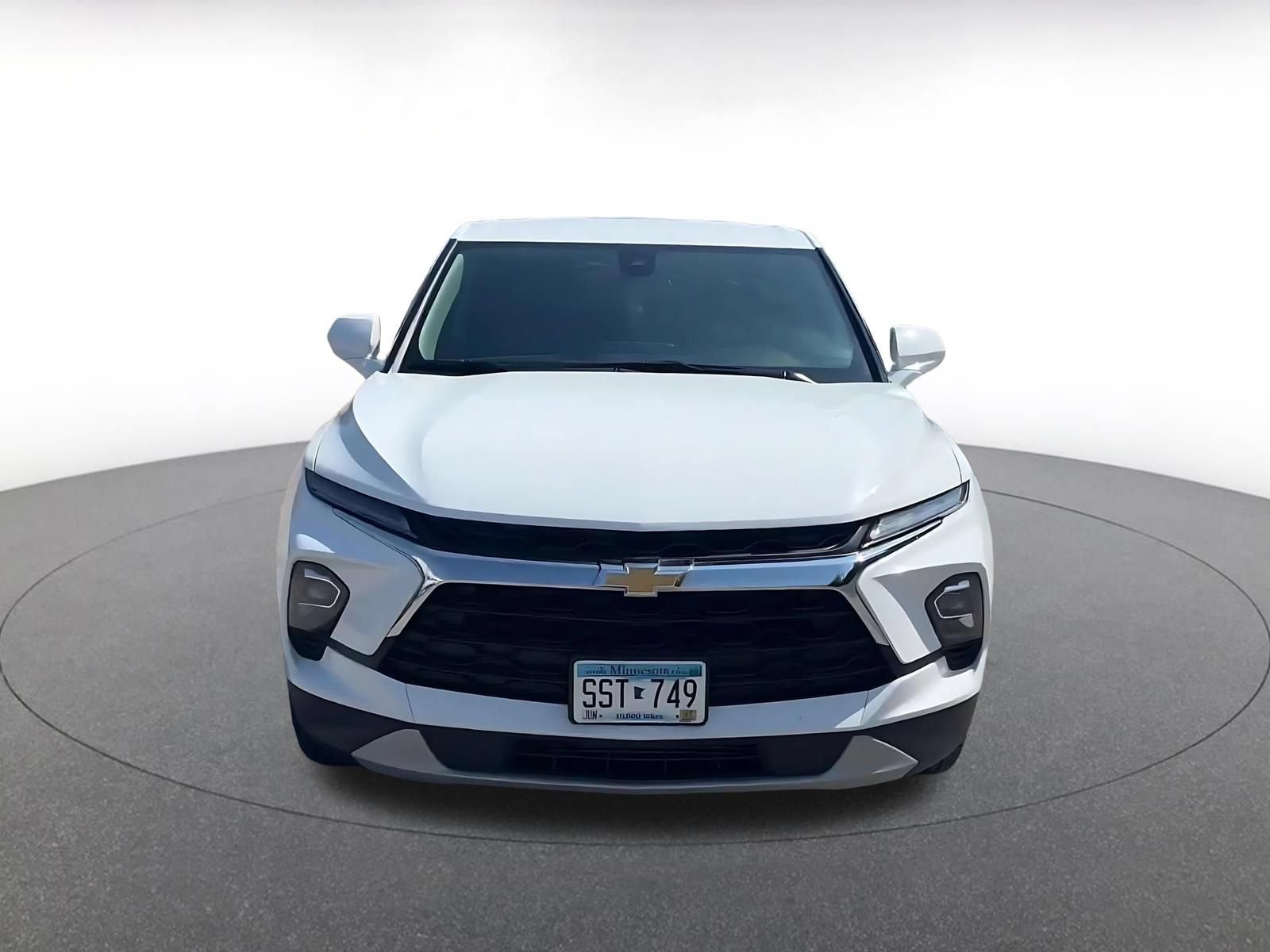 Used 2025 Chevrolet Blazer LT FWD image 4