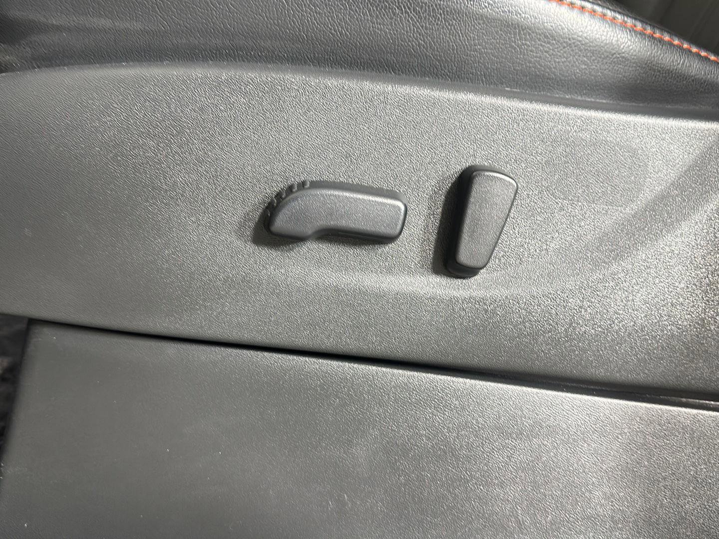 Used 2024 Nissan Frontier PRO-4X w/ Pro Premium Package image 6