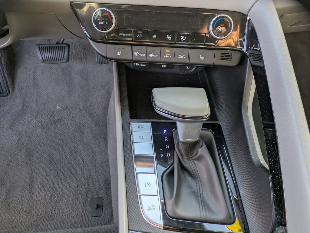 Certified 2023 Hyundai Elantra SEL w/ Convenience Package image 18