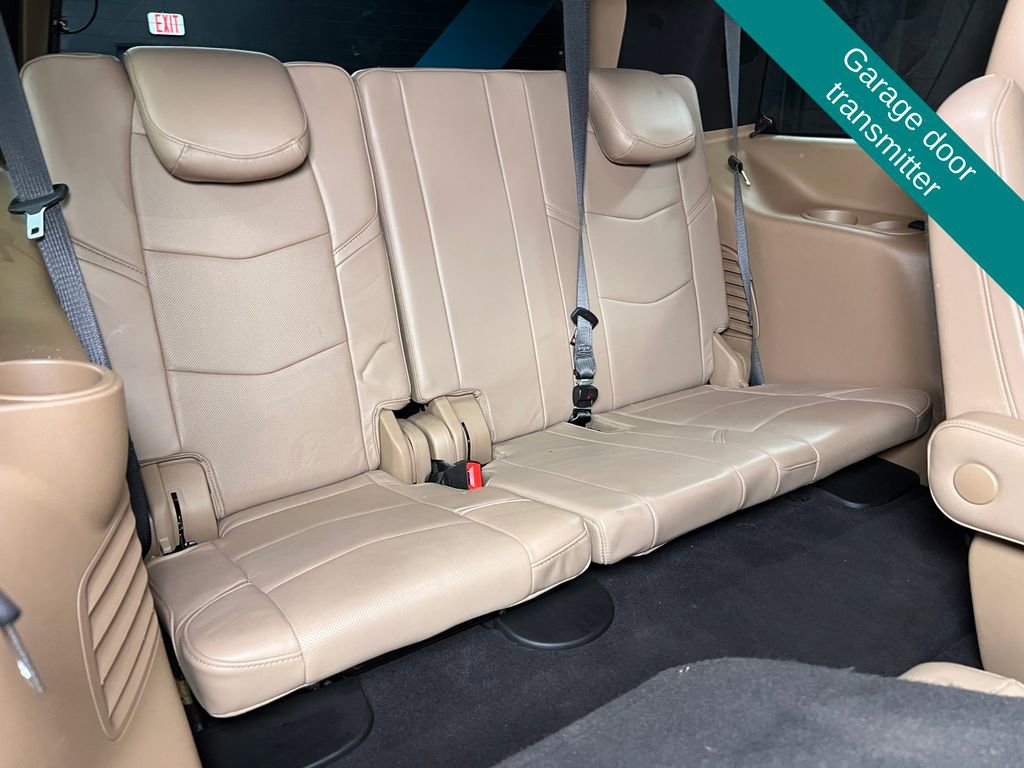 Used 2020 Cadillac Escalade Platinum image 16