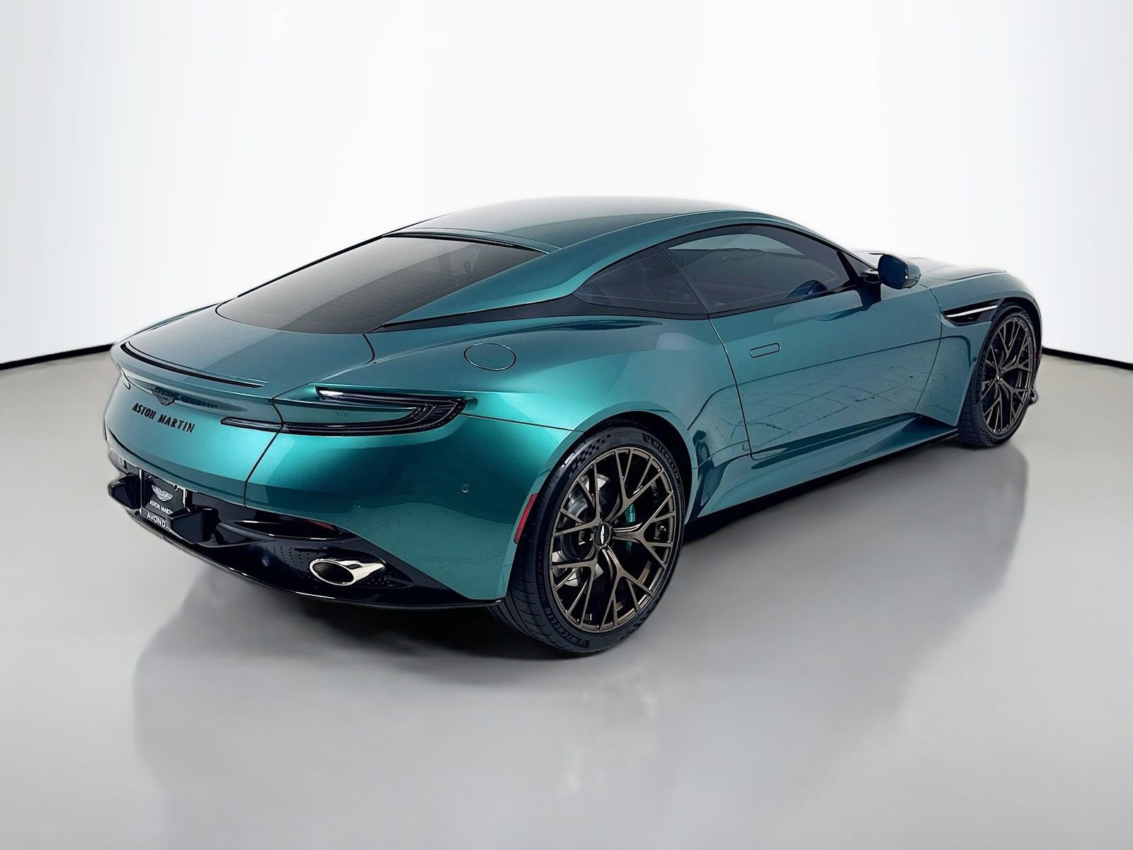 Used 2025 Aston Martin DB12 Coupe image 7
