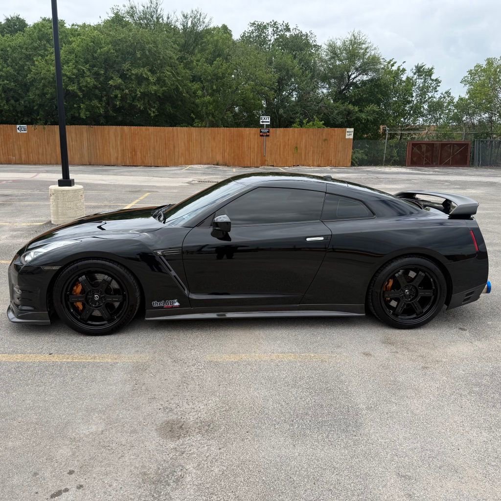 Used 2012 Nissan GT-R Black Edition AWD/4WD image 19