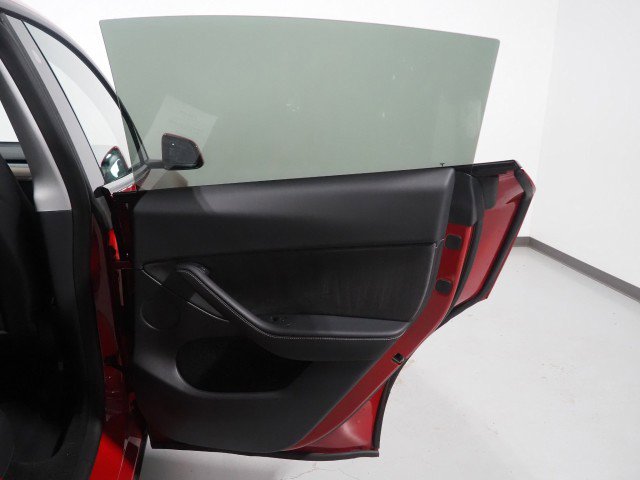 Used 2023 Tesla Model Y Long Range AWD/4WD image 59