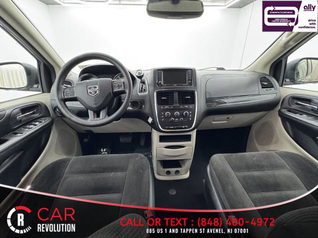 Used 2019 Dodge Grand Caravan SE w/ UConnect Hands-Free Group image 10
