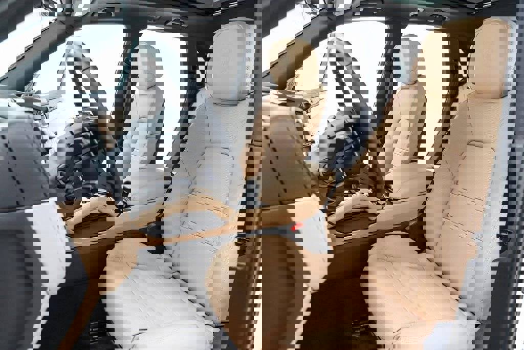 New 2026 Porsche Cayenne S image 5