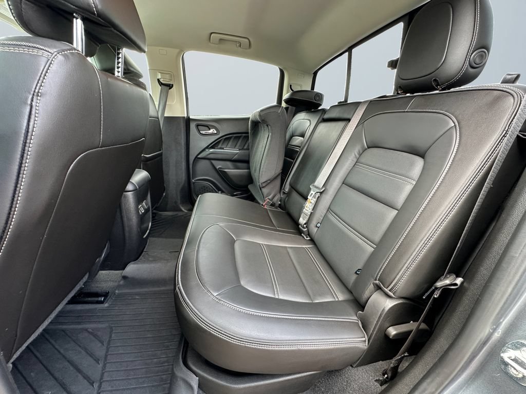 Used 2022 GMC Canyon Denali RWD image 13