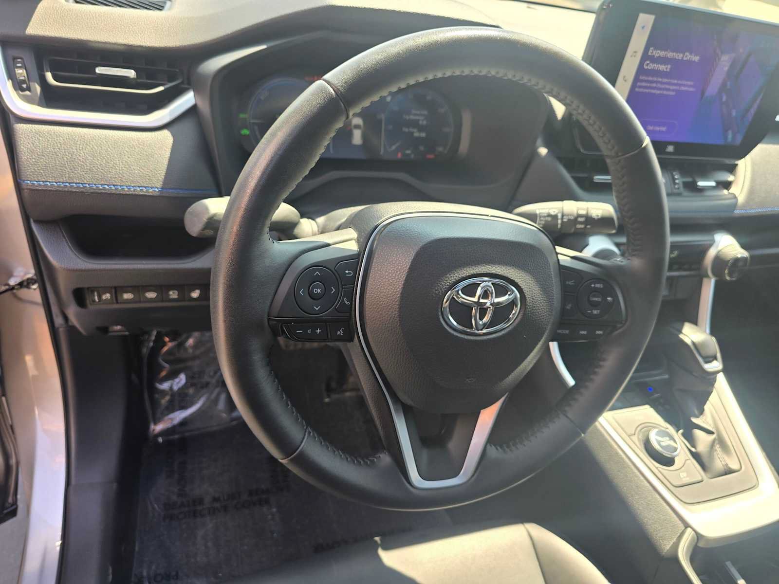 Used 2023 Toyota RAV4 XSE AWD/4WD image 25