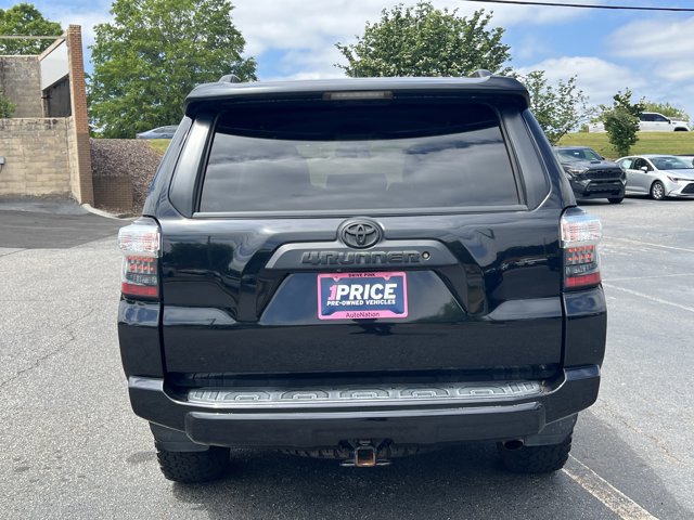 Used 2018 Toyota 4Runner TRD Off-Road AWD/4WD image 6