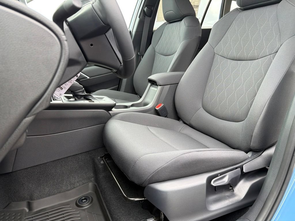 New 2026 Toyota Corolla Cross LE AWD/4WD image 8
