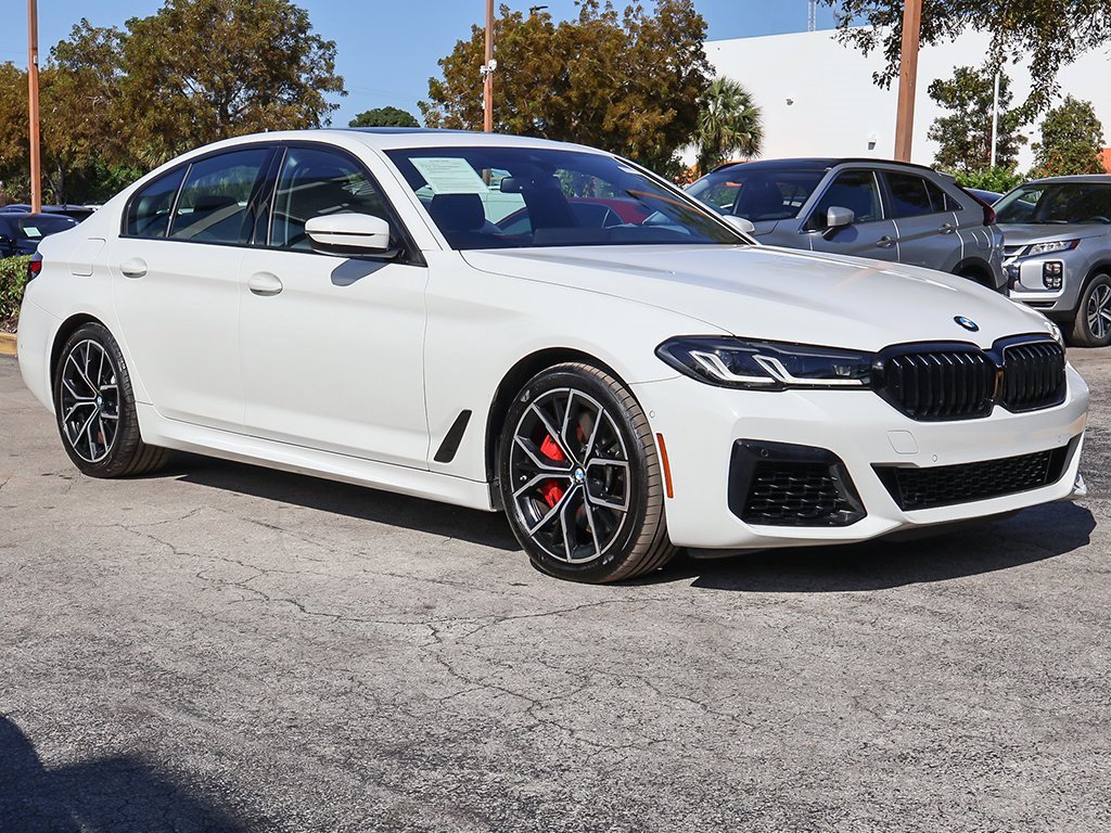 Used 2023 BMW 540i w/ M Sport Package image 60