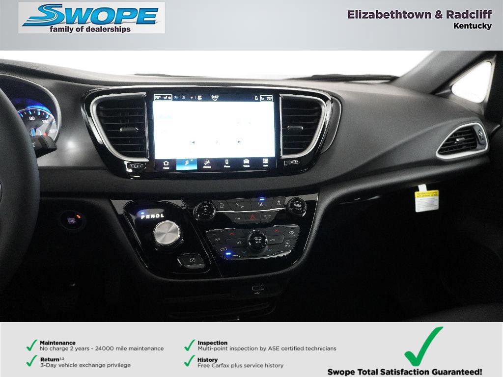 New 2026 Chrysler Voyager LX FWD image 20