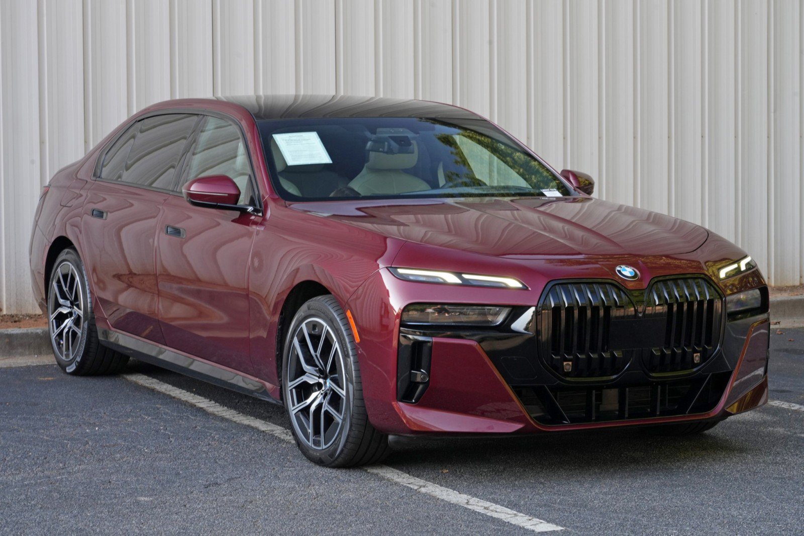 Used 2023 BMW 760i xDrive AWD/4WD image 62