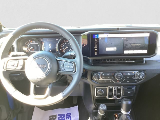 New 2026 Jeep Gladiator Sport AWD/4WD image 11