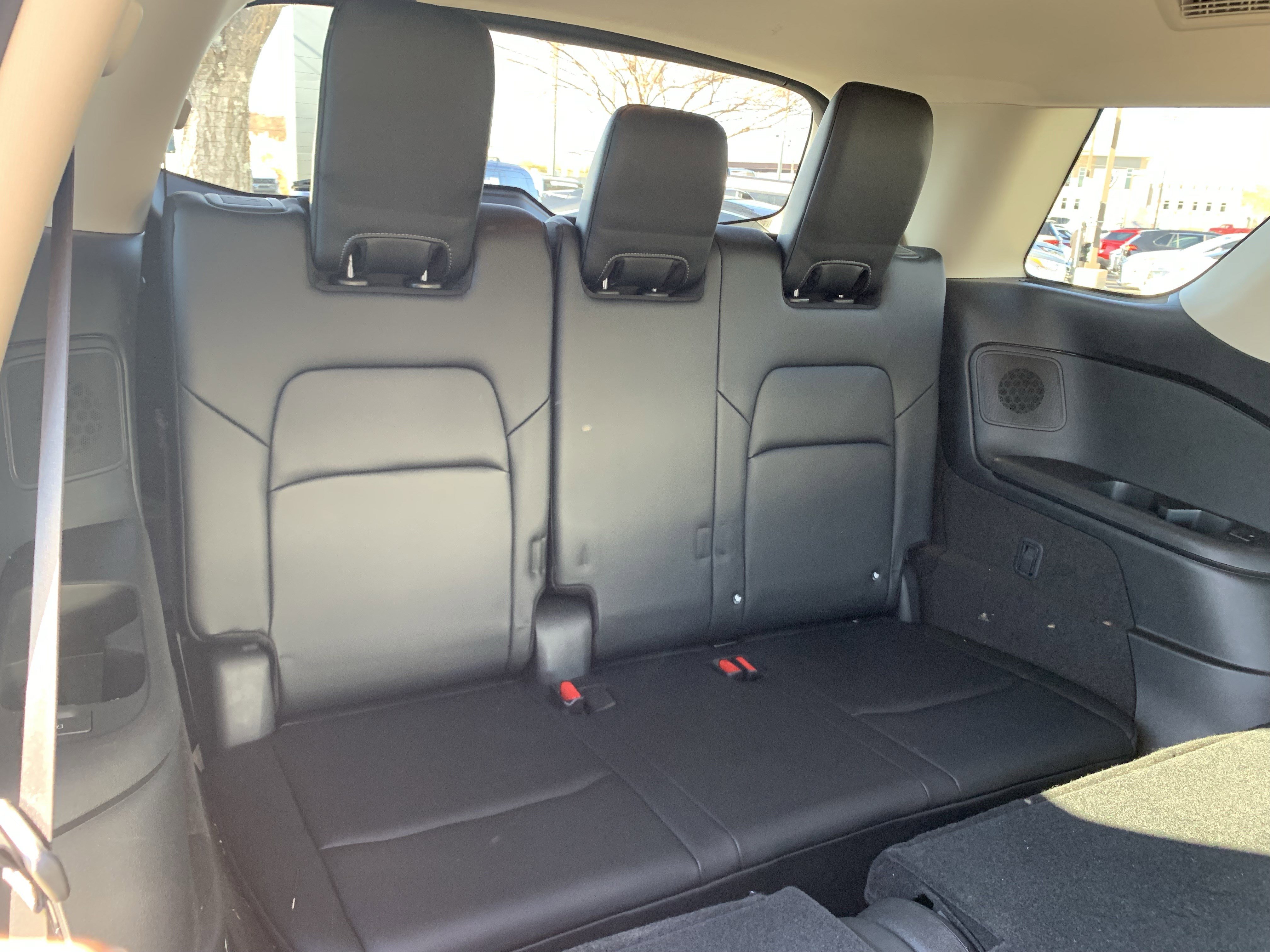 Used 2024 Nissan Pathfinder Platinum w/ Cargo Package image 33