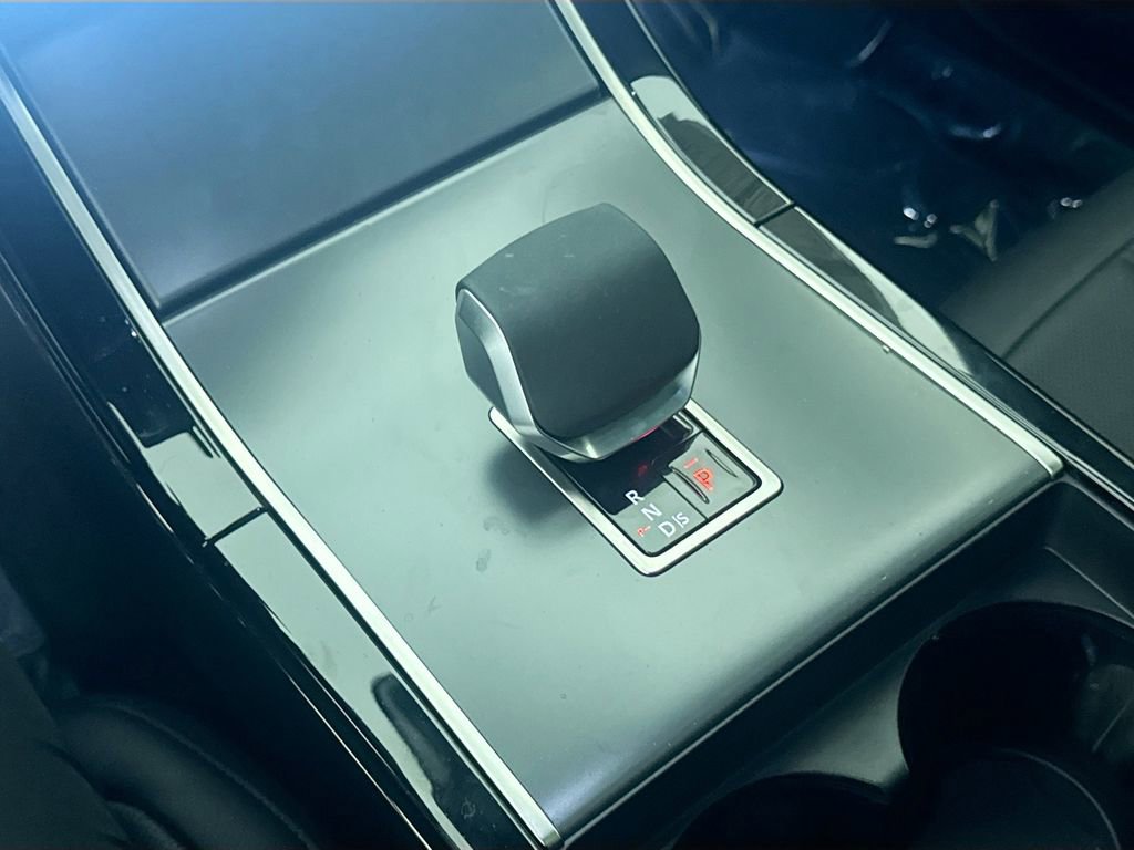 Used 2026 Land Rover Range Rover Evoque S image 16