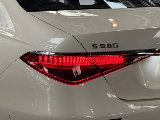 Certified 2023 Mercedes-Benz S 580 4MATIC Sedan image 10