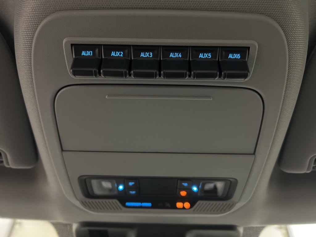 New 2026 Ford F350 XL w/ XL Chrome Package image 20