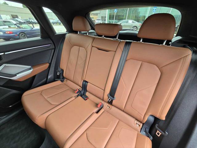 Certified 2023 Audi Q3 2.0T Premium Plus w/ Premium Plus Package AWD/4WD image 17
