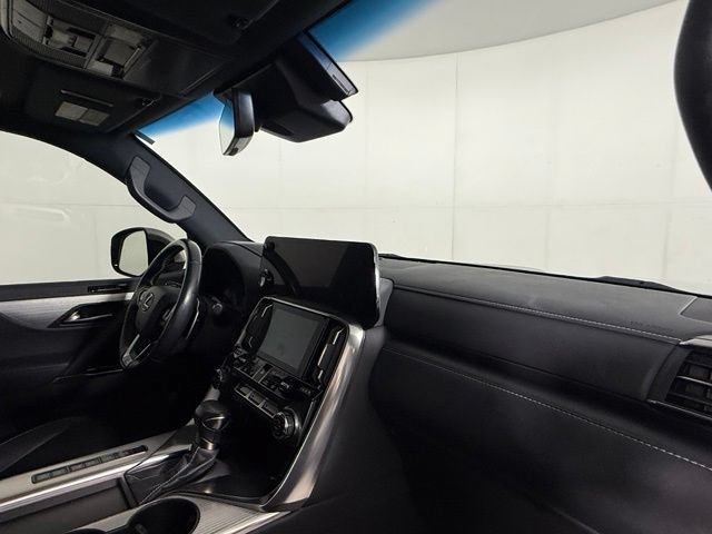 Used 2023 Lexus LX 600 F Sport w/ Accessory Package (Z1) AWD/4WD image 30