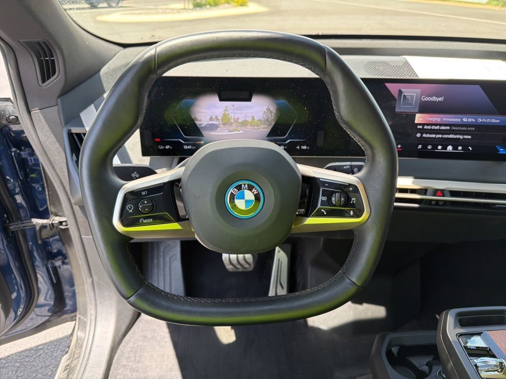 Used 2024 BMW iX xDrive50 w/ Premium Package AWD/4WD image 13