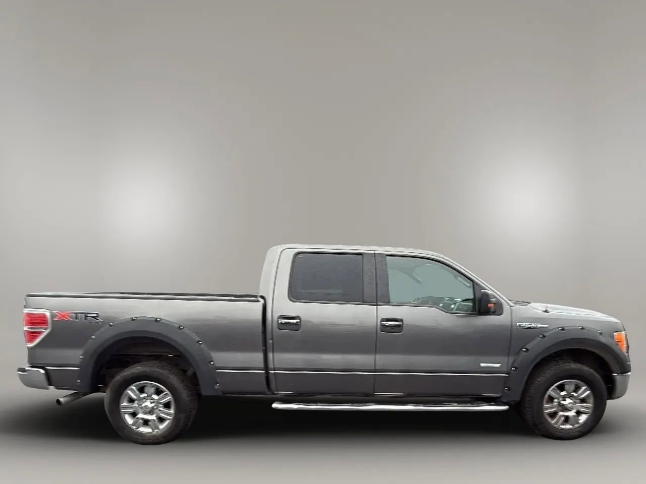Used 2011 Ford F150 XLT w/ XTR Pkg image 6