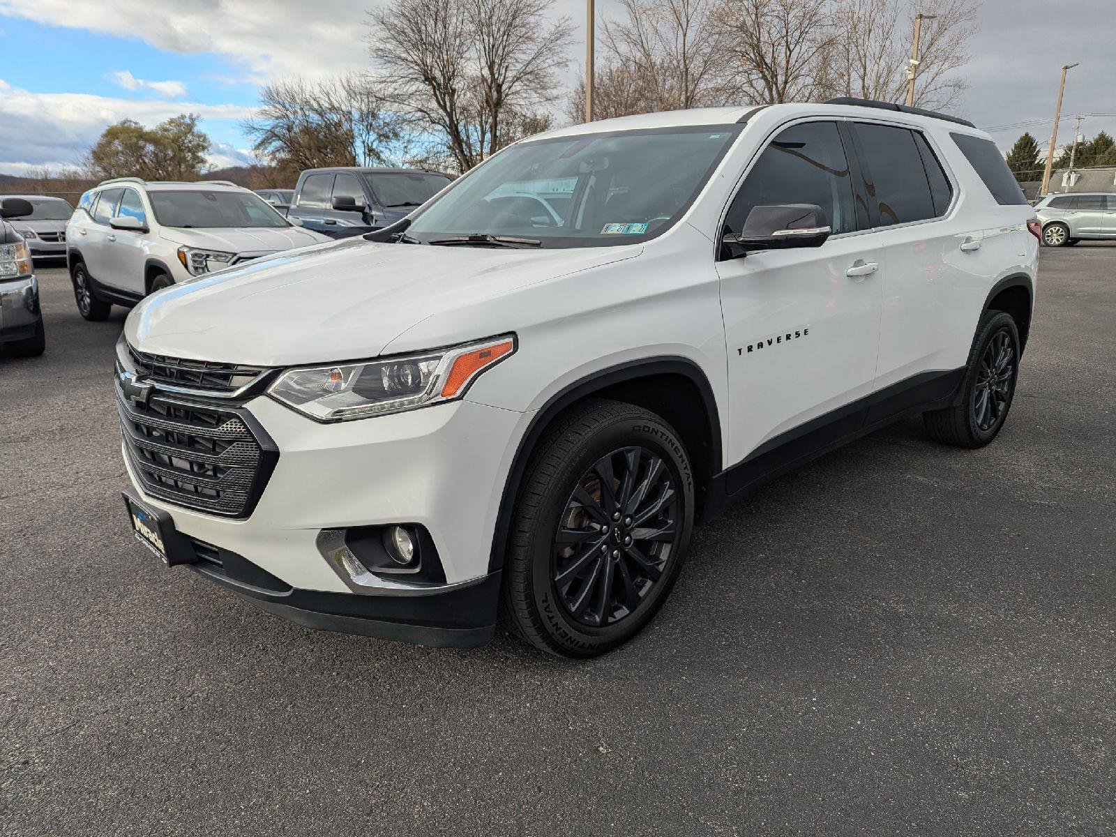 Used 2019 Chevrolet Traverse LT w/ LPO, Blackout Package image 4
