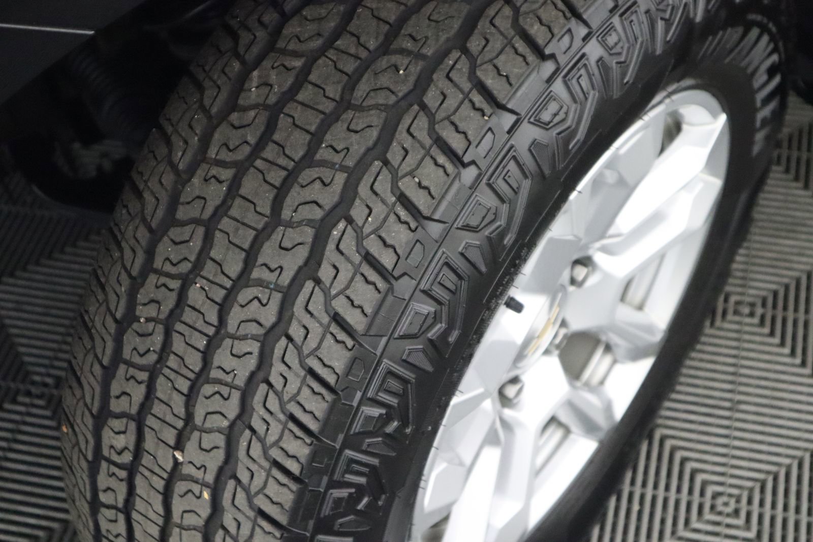 Used 2022 Chevrolet Silverado 1500 LT image 38