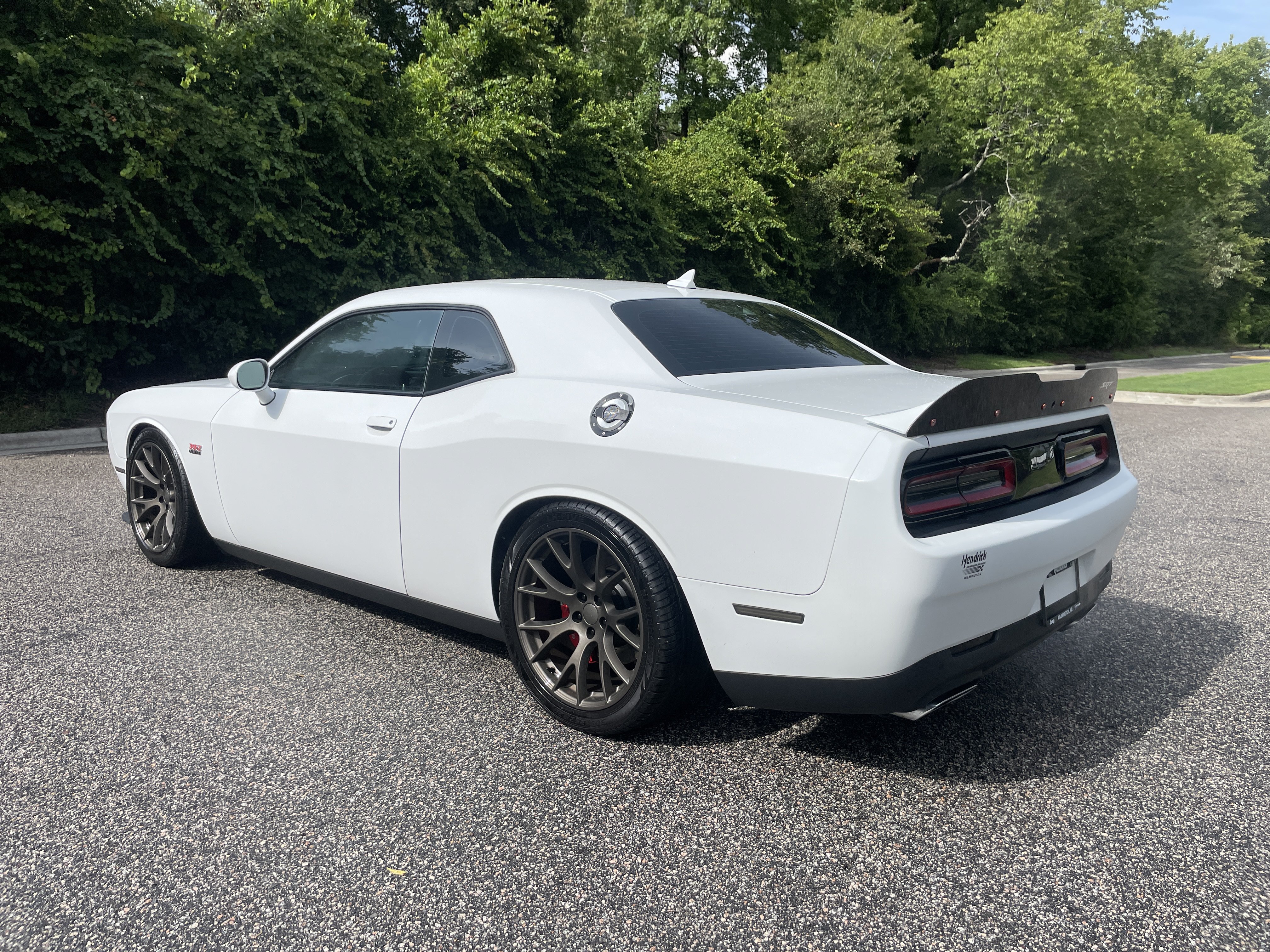 Used 2016 Dodge Challenger SRT w/ Technology Group RWD image 7