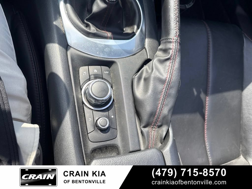 Used 2017 MAZDA MX-5 Miata RF Grand Touring RWD image 27