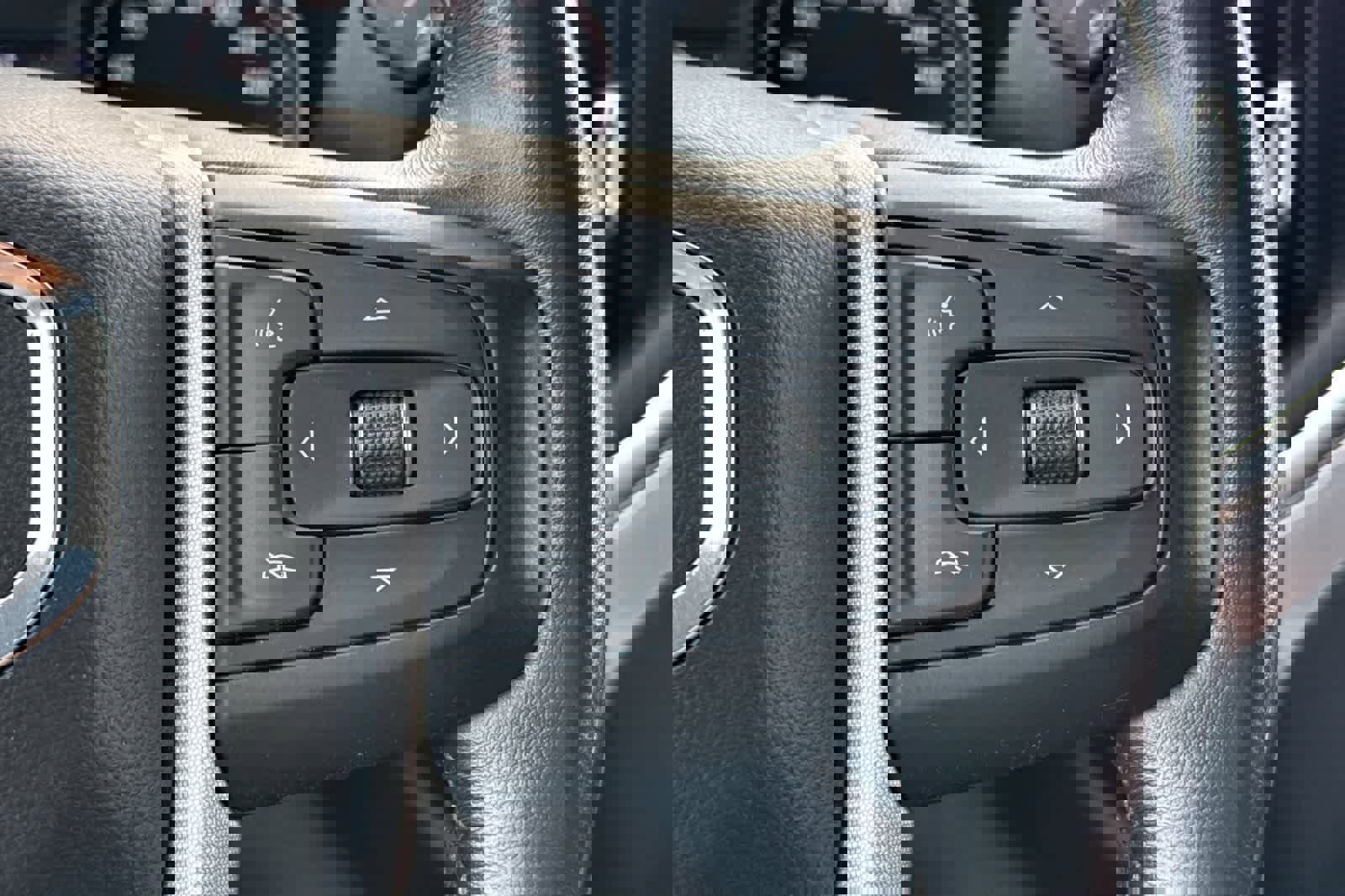 Used 2021 GMC Sierra 1500 Elevation image 26