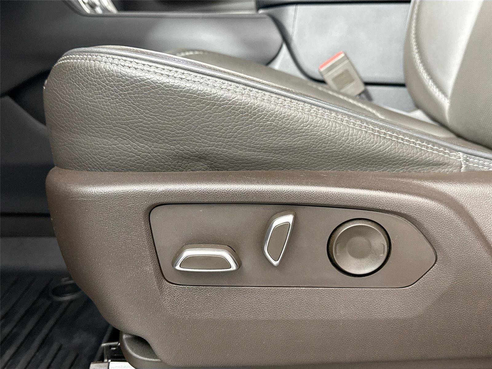 Used 2023 GMC Yukon Denali image 29