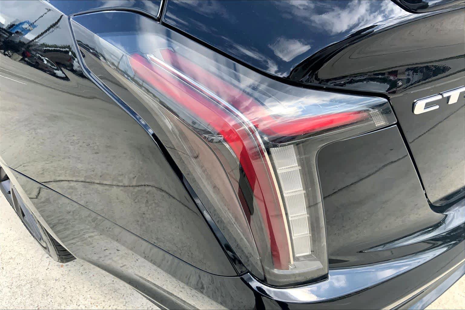 Used 2021 Cadillac CT5 V w/ Premium Package RWD image 27