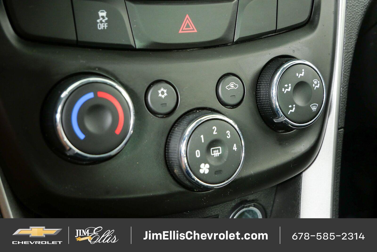 Certified 2020 Chevrolet Trax LT w/ LT Convenience Package AWD/4WD image 15