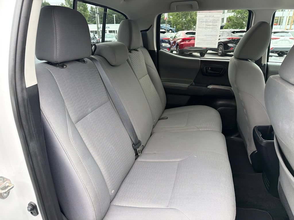 Used 2019 Toyota Tacoma SR5 AWD/4WD image 14