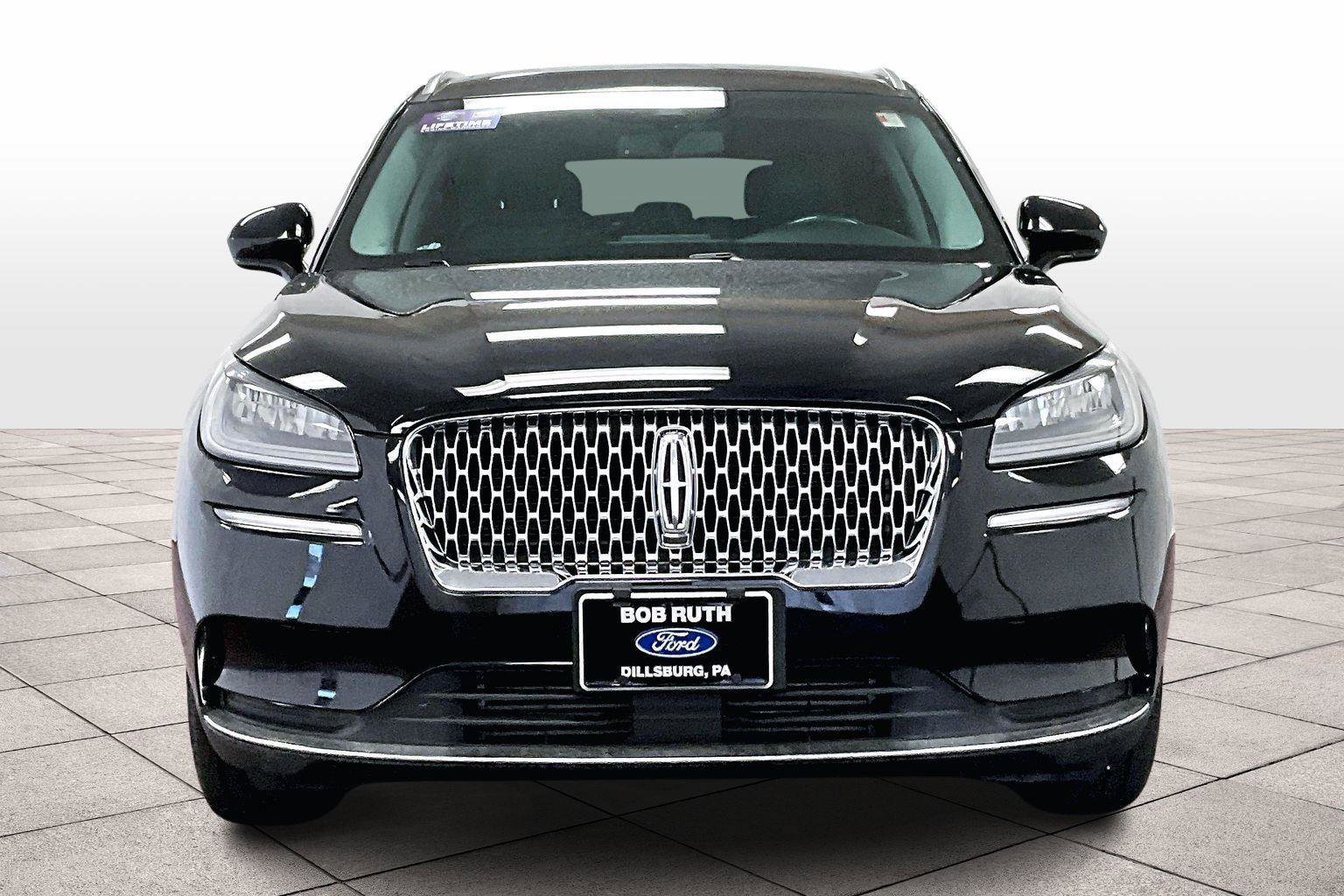Used 2021 Lincoln Corsair AWD w/ Premium Package image 3